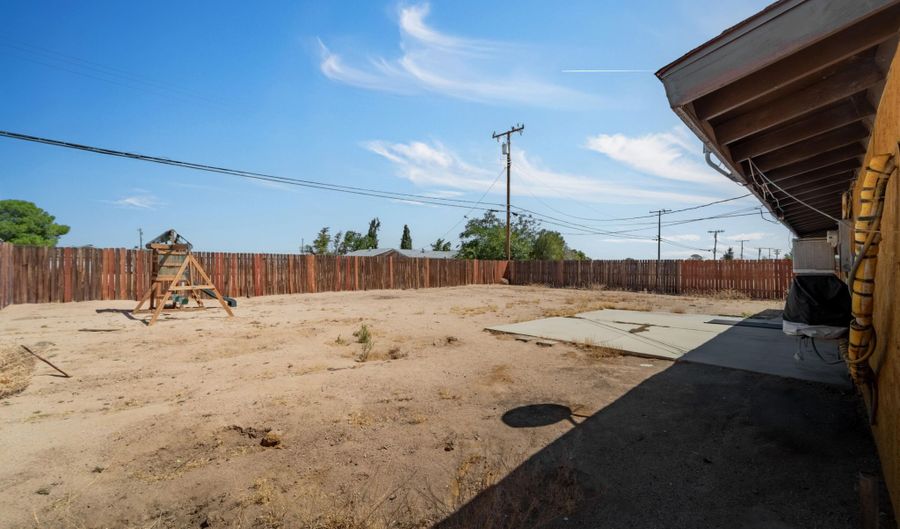 7317 California City Blvd, California City, CA 93505 - 3 Beds, 2 Bath