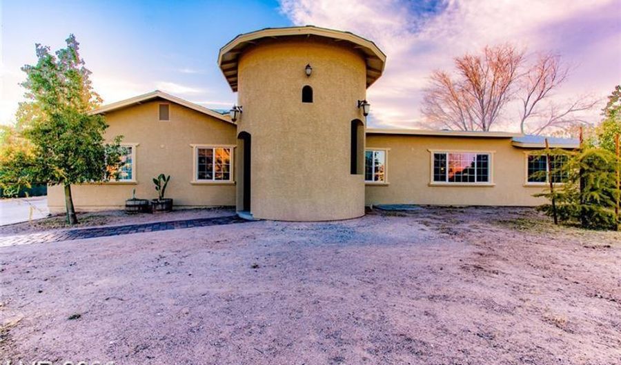 1251 Ringe Ln, Las Vegas, NV 89110 - 4 Beds, 3 Bath