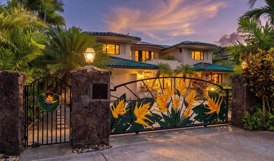 5599 Kalanianaole Hwy, Honolulu, HI 96821 - 5 Beds, 7 Bath