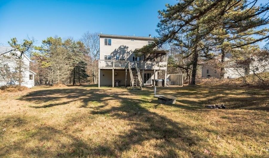 82 Lindbergh Cir, Albrightsville, PA 18210 - 4 Beds, 3 Bath