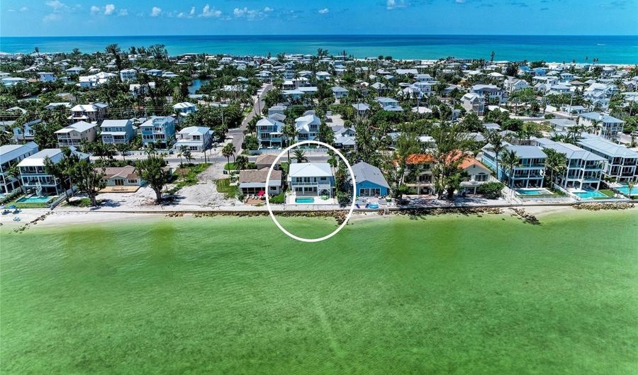 893 N SHORE Dr, Anna Maria, FL 34216 - 4 Beds, 3 Bath