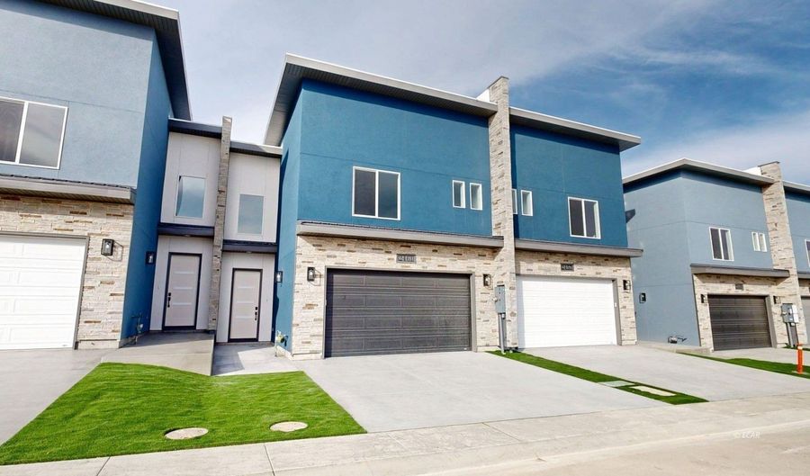 2427 N 5th St, Elko, NV 89801 - 3 Beds, 3 Bath