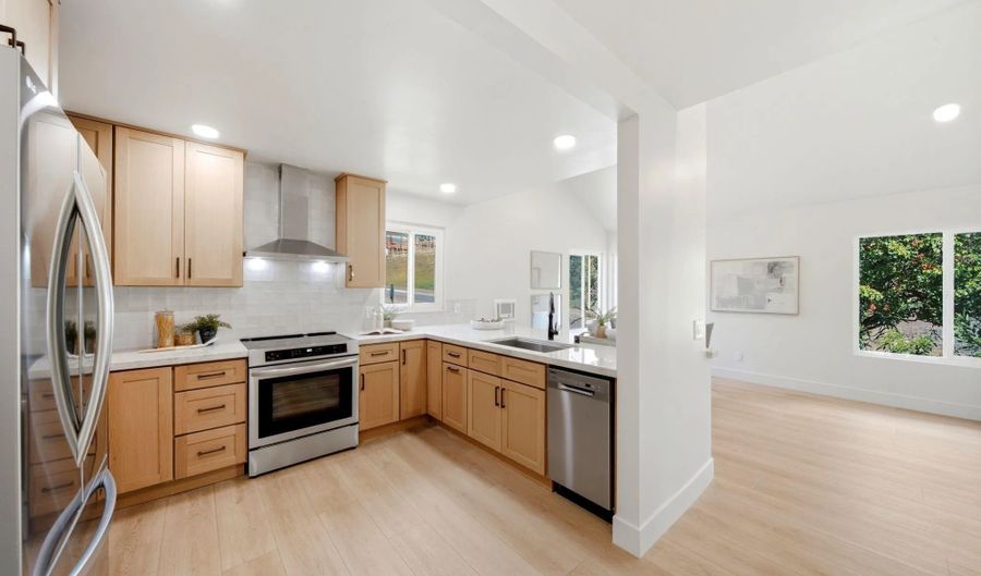 930 Via Mil Cumbres 116, Solana Beach, CA 92075 - 1 Beds, 1 Bath