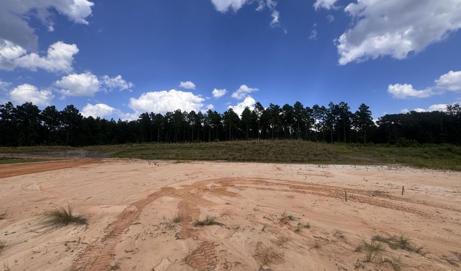 243 Rough Rdg Trl 19, Aberdeen, NC 28315 - 4 Beds, 3 Bath