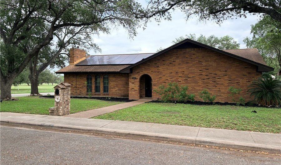 1608 Fairdale, Alice, TX 78332 - 3 Beds, 2 Bath