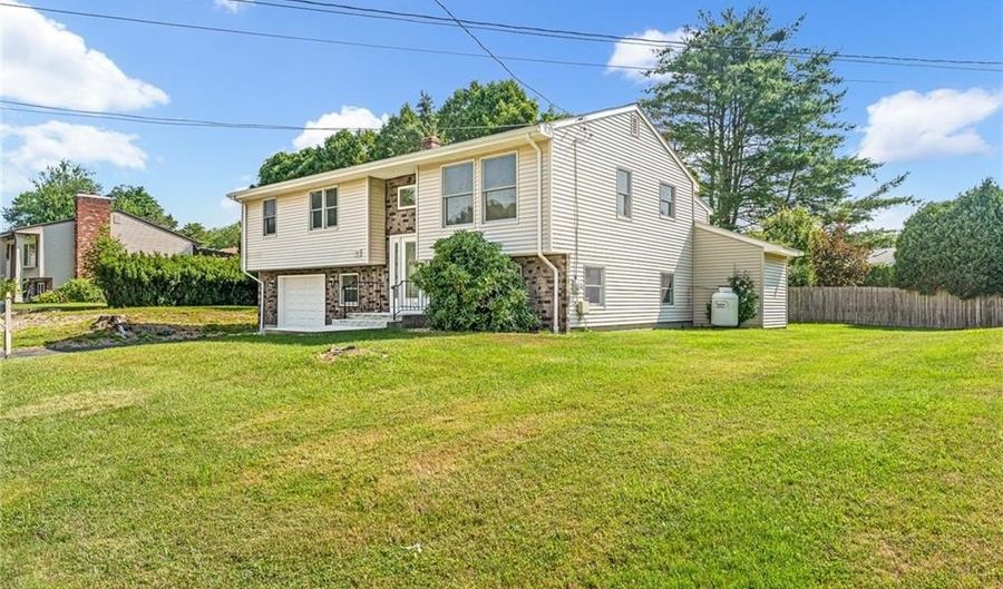 44 Atwells Ave, Johnston, RI 02919 - 3 Beds, 2 Bath