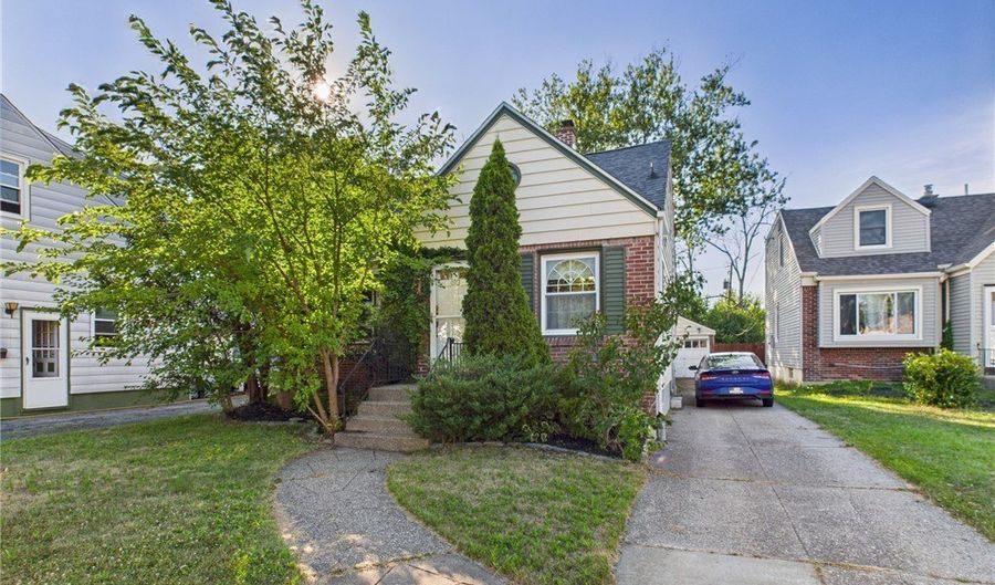 432 Rosedale Blvd, Amherst, NY 14226 - 3 Beds, 2 Bath