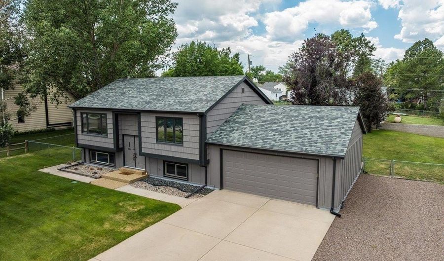 2114 PARK Ave, Cheyenne, WY 82007 - 3 Beds, 2 Bath