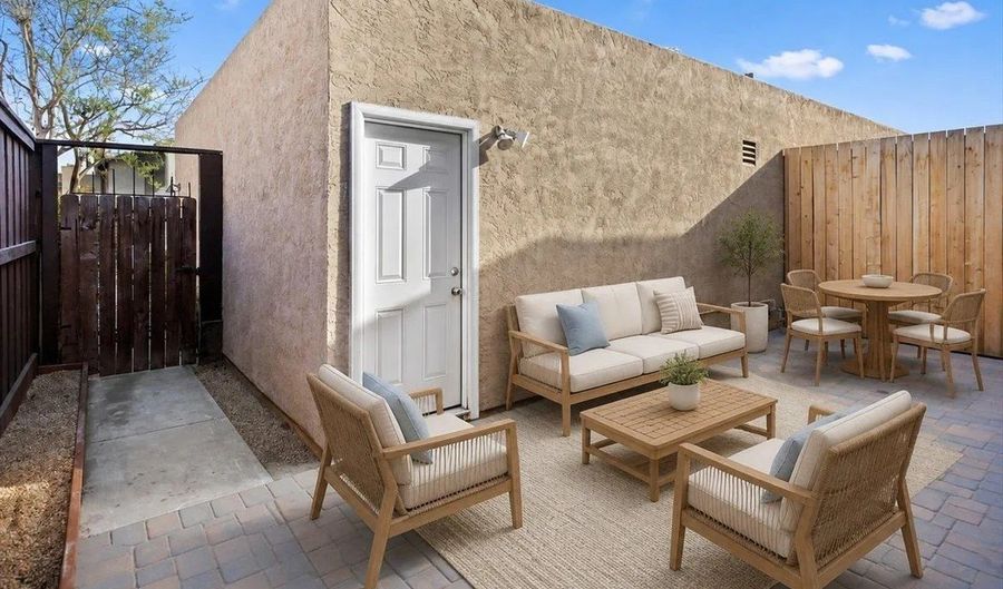 140 E El Norte Pkwy 3, Escondido, CA 92026 - 2 Beds, 3 Bath