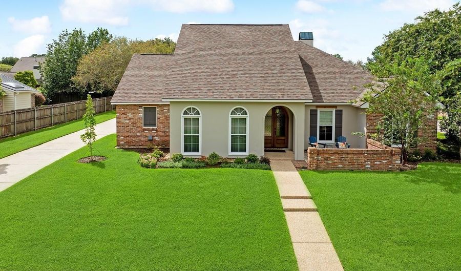 409 Woodgate Blvd, Baton Rouge, LA 70808 - 4 Beds, 3 Bath
