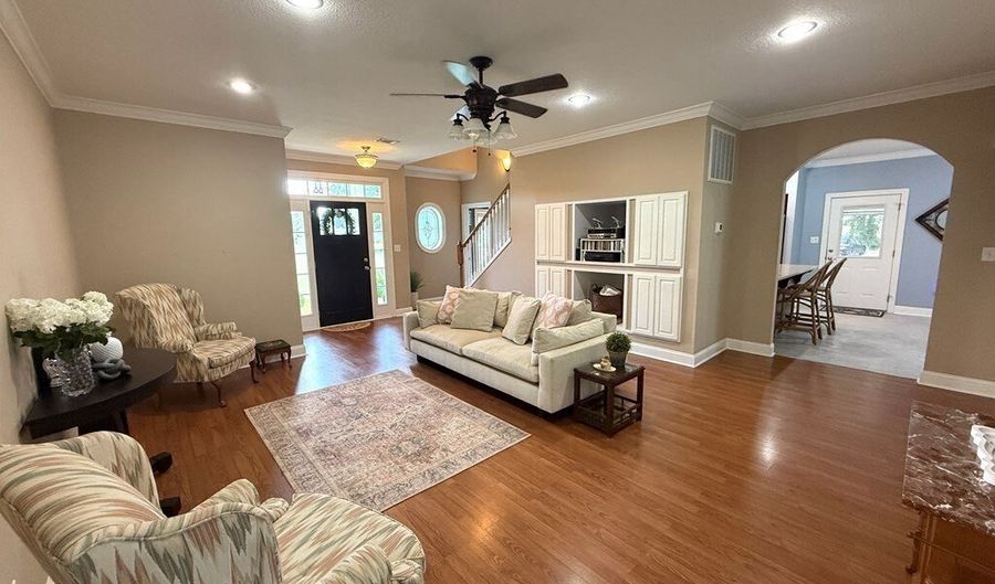 827 Plantation Dr, Adel, GA 31620 - 3 Beds, 3 Bath