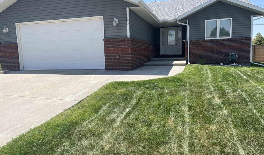 4924 Mountain Way, Casper, WY 82601 - 2 Beds, 2 Bath