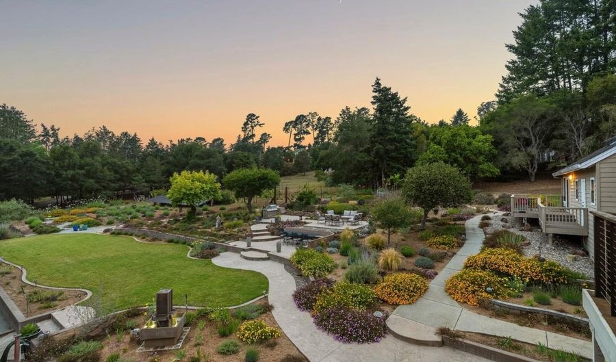 321 Pine Forest Dr, Aptos, CA 95003 - 4 Beds, 3 Bath
