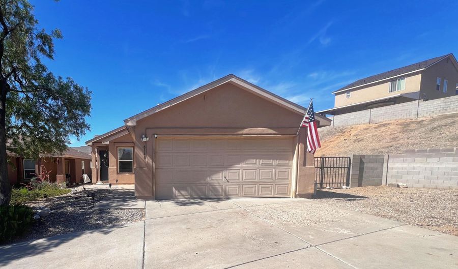 6148 Malpais Park Ave NW, Albuquerque, NM 87114 - 3 Beds, 2 Bath