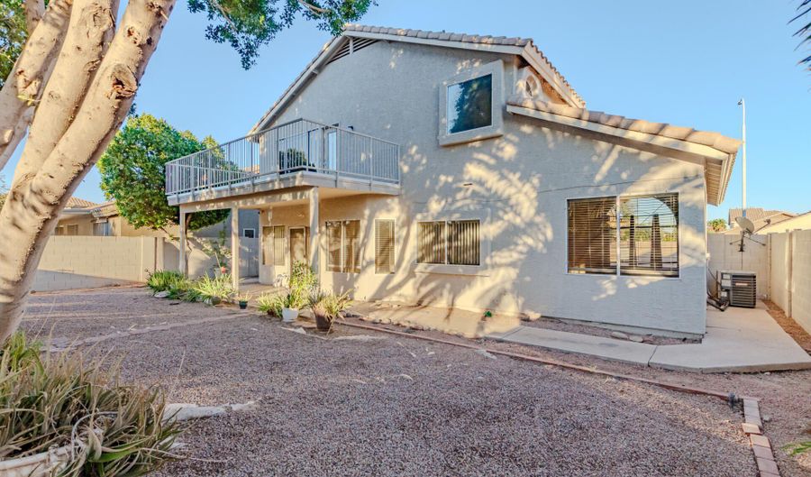 1110 N ASPEN Dr, Chandler, AZ 85226 - 3 Beds, 2 Bath