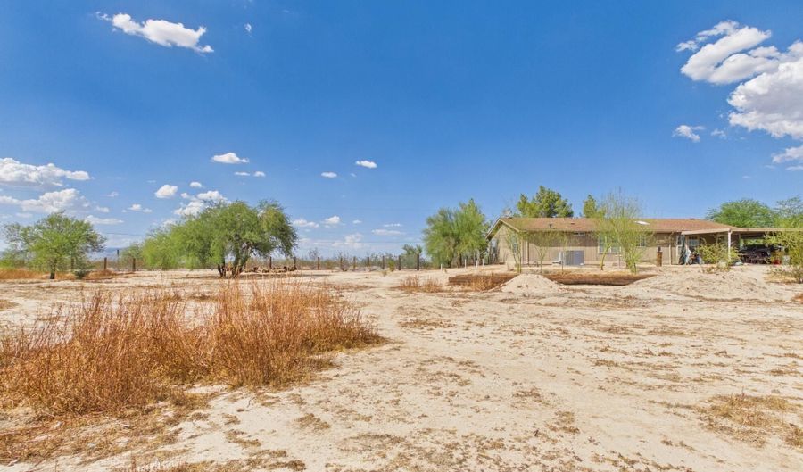 20117 W NARRAMORE Rd, Buckeye, AZ 85326 - 3 Beds, 2 Bath