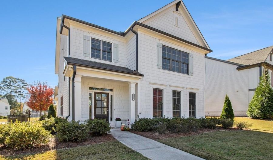 3235 Rockbridge Rd SW, Avondale Estates, GA 30002 - 3 Beds, 2 Bath