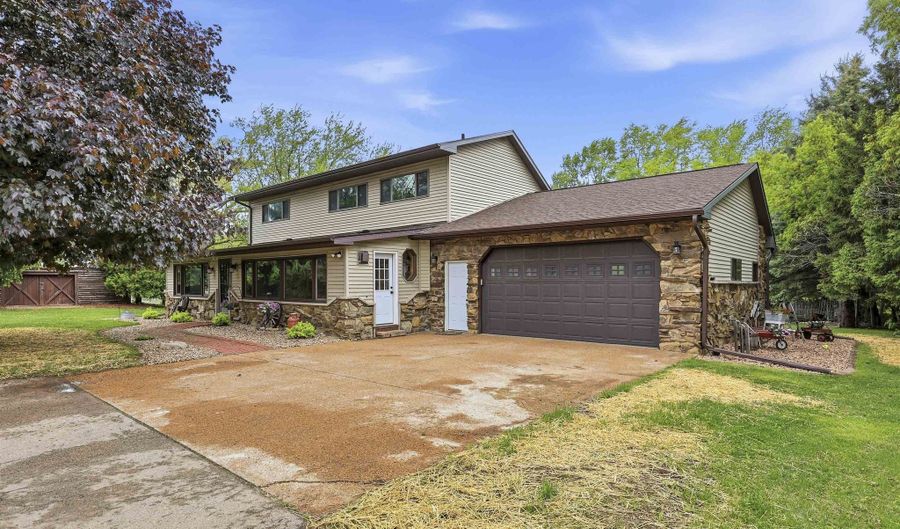 N321 STONEY BROOK Road, Appleton, WI 54915 - 3 Beds, 2 Bath