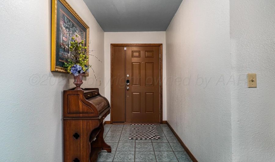 7503 ELMHURST Dr, Amarillo, TX 79121 - 3 Beds, 2 Bath
