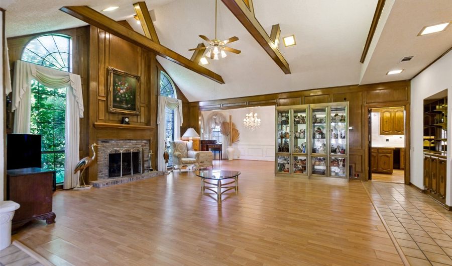 14784 Lochinvar Ct, Addison, TX 75254 - 3 Beds, 3 Bath