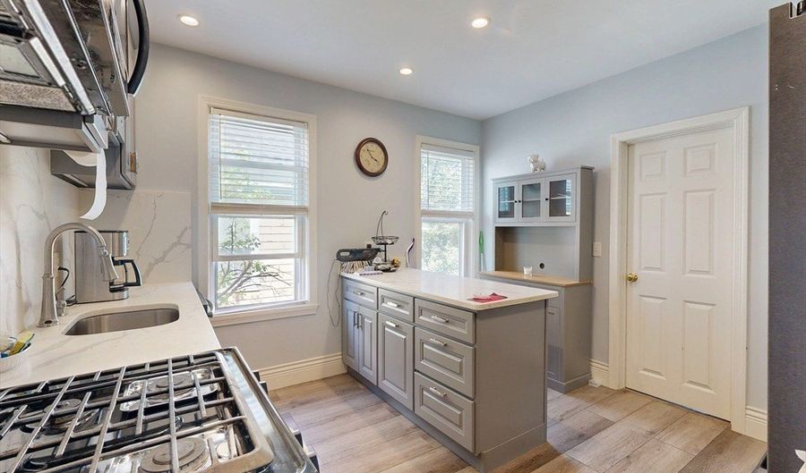 14 Bayard St, Boston, MA 02134 - 8 Beds, 2 Bath