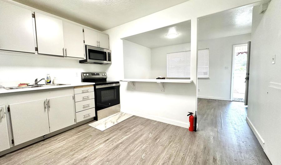 1790 W Harding Ave 2, Cedar City, UT 84720 - 3 Beds, 3 Bath
