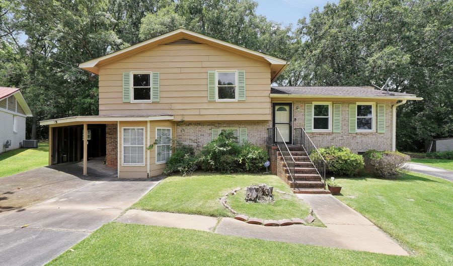407 Westchester, Barnesville, GA 30204 - 4 Beds, 3 Bath
