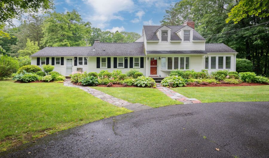 117 Long Meadow Hill Rd, Brookfield, CT 06804 - 3 Beds, 3 Bath