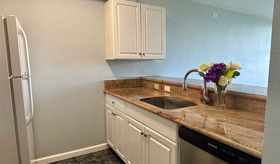 98-500 Koauka Loop 14E, Aiea, HI 96701 - 1 Beds, 1 Bath