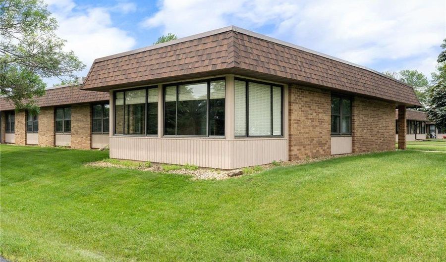 1200 18th Ave NW 132, Austin, MN 55912 - 2 Beds, 2 Bath