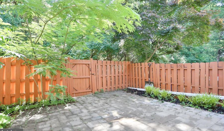 2402 WINDBREAK Dr, Alexandria, VA 22306 - 4 Beds, 4 Bath