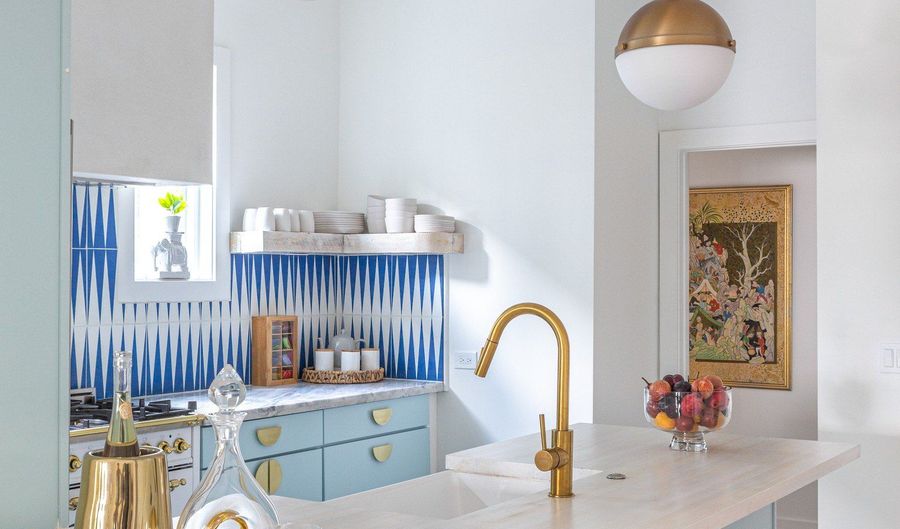 724 Charles Allen Dr NE 2, Atlanta, GA 30308 - 2 Beds, 2 Bath