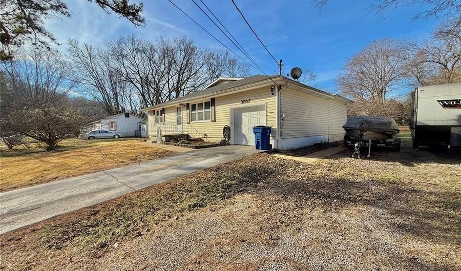 3847 Parkway Ln, Arnold, MO 63010 - 3 Beds, 2 Bath