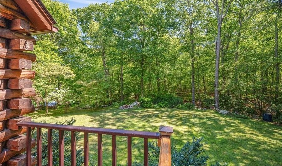 450 Franklin Rd, Coventry, RI 02816 - 3 Beds, 1 Bath