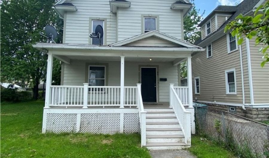 85 Arch St, Rochester, NY 14609 - 5 Beds, 2 Bath
