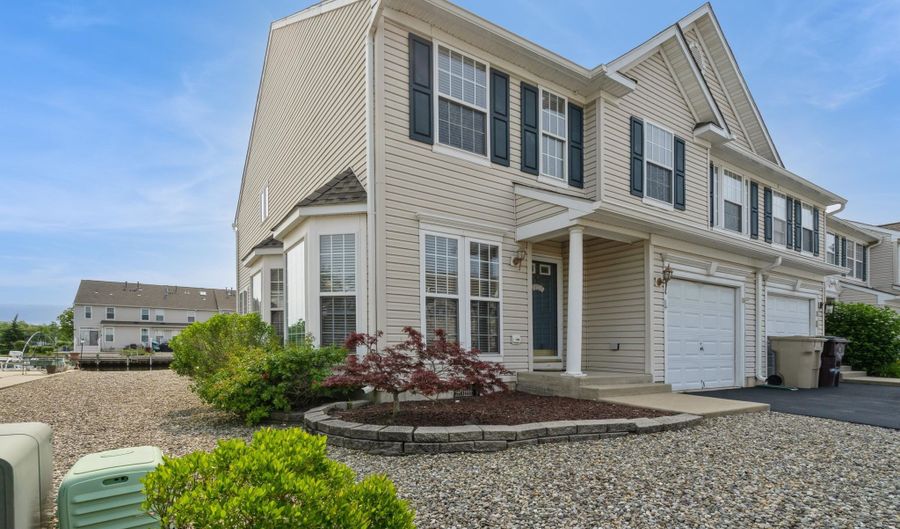 4 Osprey Ln, Bayville, NJ 08721 - 3 Beds, 3 Bath