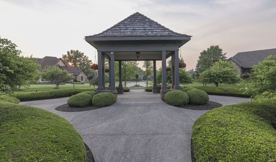 3795 Claybrook Ct, Bargersville, IN 46106 - 4 Beds, 8 Bath