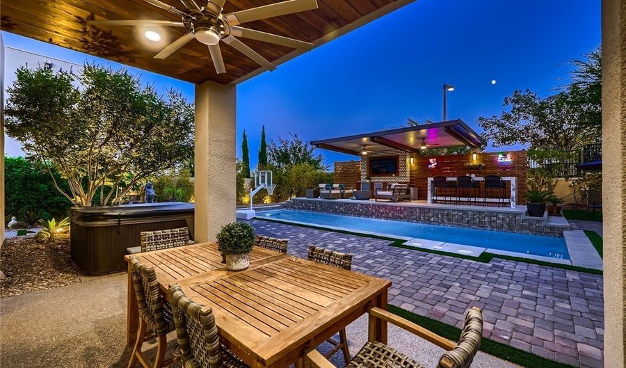 10313 Jade Point Dr, Las Vegas, NV 89135 - 4 Beds, 4 Bath