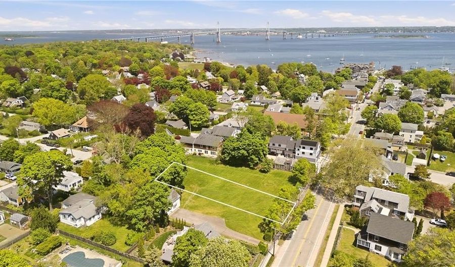 78 Narragansett Ave, Jamestown, RI 02835 - 4 Beds, 4 Bath