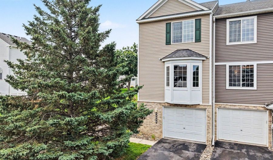 15549 Flight Way 144, Apple Valley, MN 55124 - 2 Beds, 2 Bath