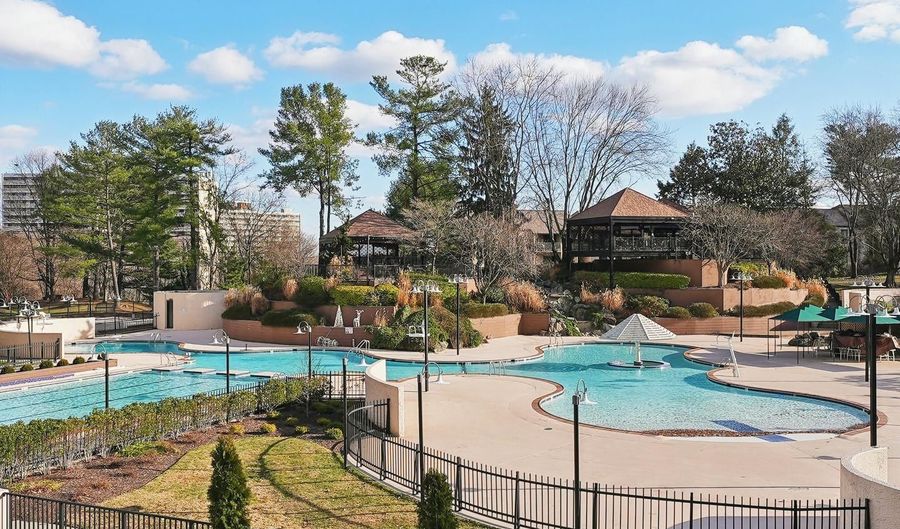 307 YOAKUM Pkwy #519, Alexandria, VA 22304 - 2 Beds, 2 Bath