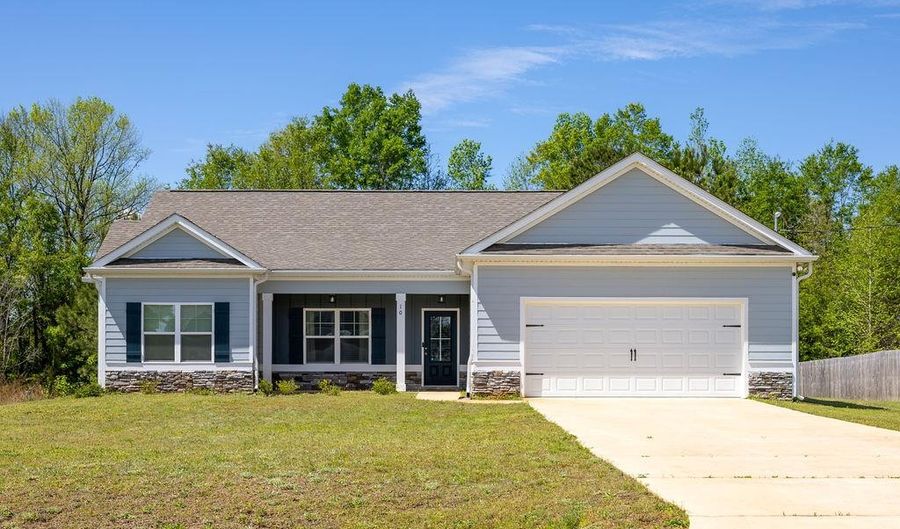 10 BELMONT Dr, Fort Mitchell, AL 36856 - 4 Beds, 2 Bath