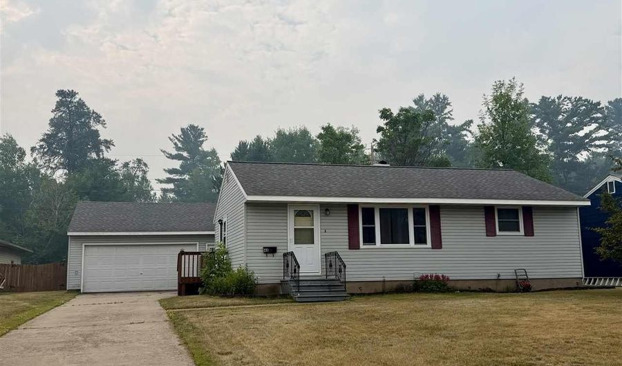 48 Elm, Babbitt, MN 55706 - 2 Beds, 2 Bath