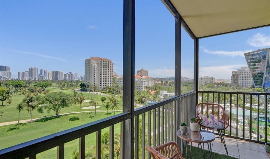 20335 W Country Club Dr 809, Aventura, FL 33180 - 2 Beds, 2 Bath