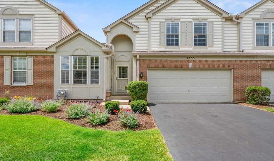 2835 Waterfront Ave, Algonquin, IL 60102 - 2 Beds, 4 Bath