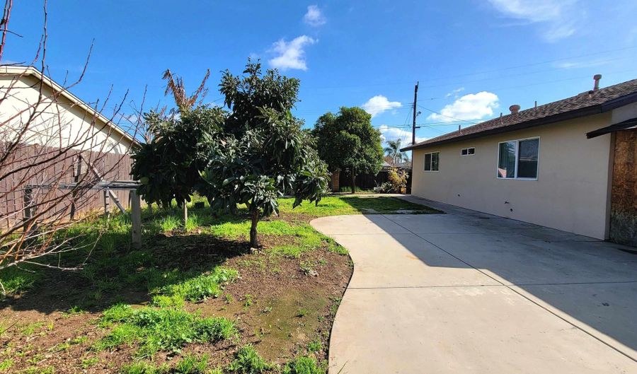 1030 Joshua St, Escondido, CA 92026 - 4 Beds, 2 Bath