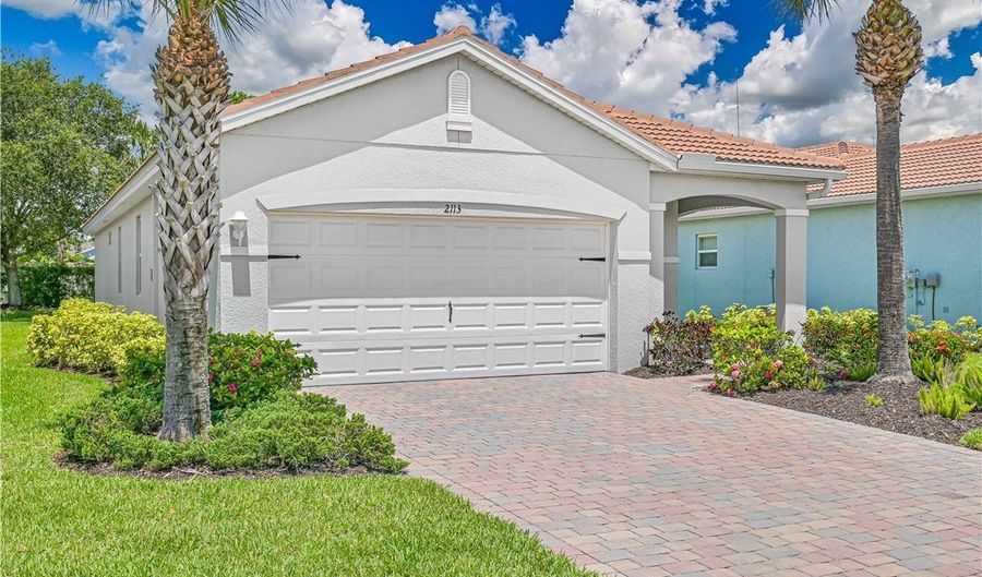 2113 Summersweet Dr, Alva, FL 33920 - 3 Beds, 2 Bath