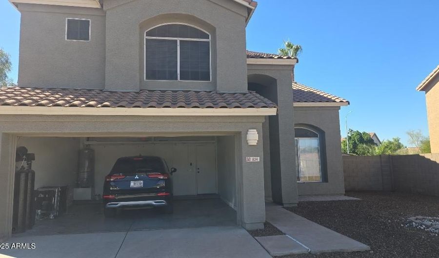 854 S COMANCHE Ct, Chandler, AZ 85224 - 4 Beds, 3 Bath