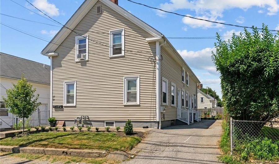 57 Maple Ave, Johnston, RI 02919 - 6 Beds, 4 Bath