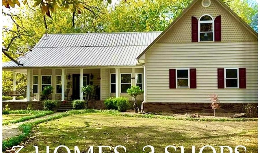 9825 Highway 69, Big Sandy, TN 38221 - 4 Beds, 3 Bath